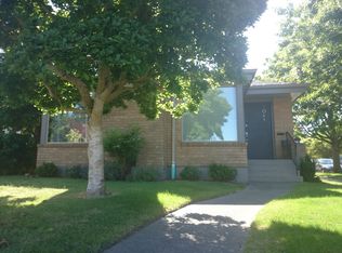 7041 20th Ave NW, Seattle, WA 98117