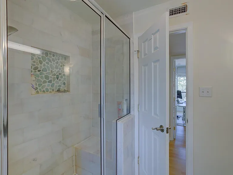 710 Castle Ridge Rd #B — Photo 26