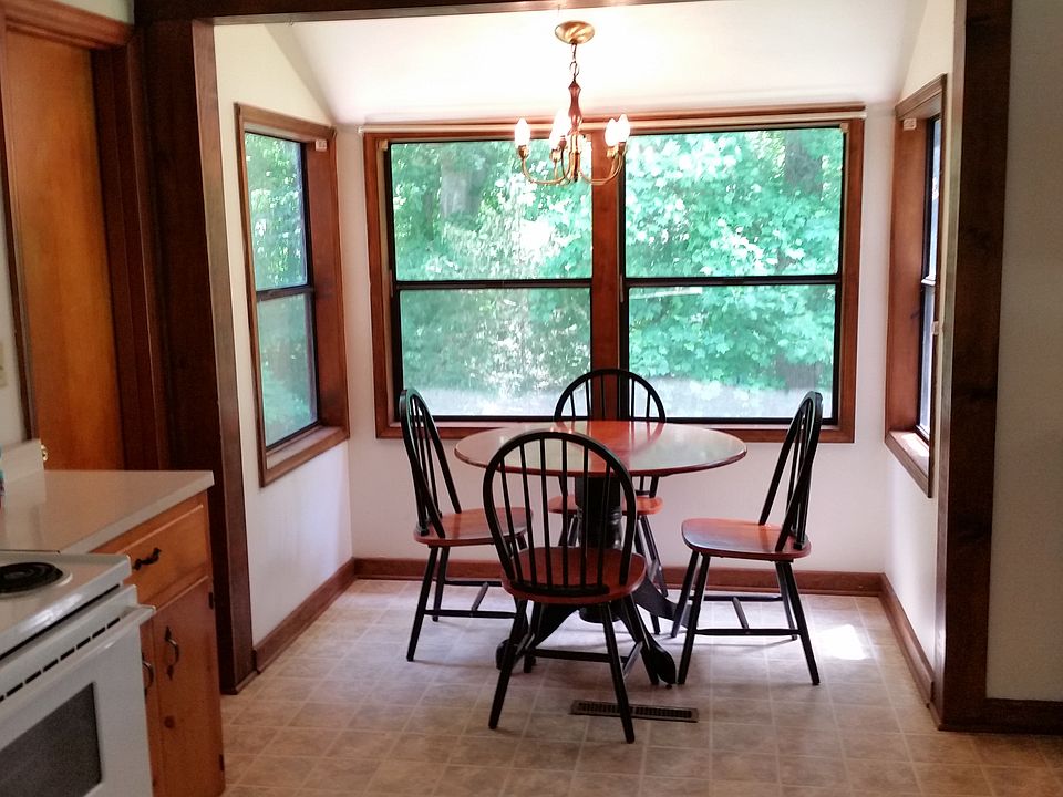 2nd image of 728 Allens Creek Rd