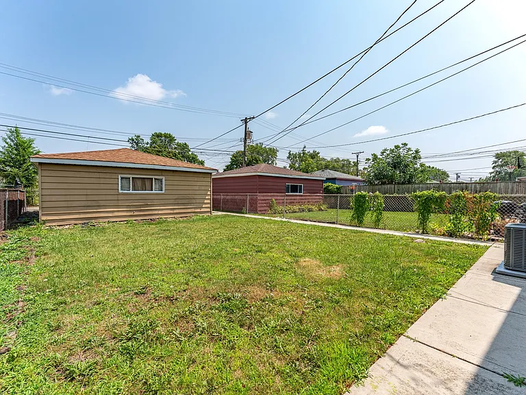 4507 S Leamington Ave — Photo 32