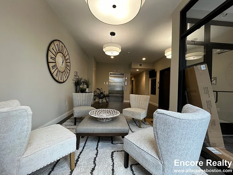 38 N Beacon St #3 — Photo 11