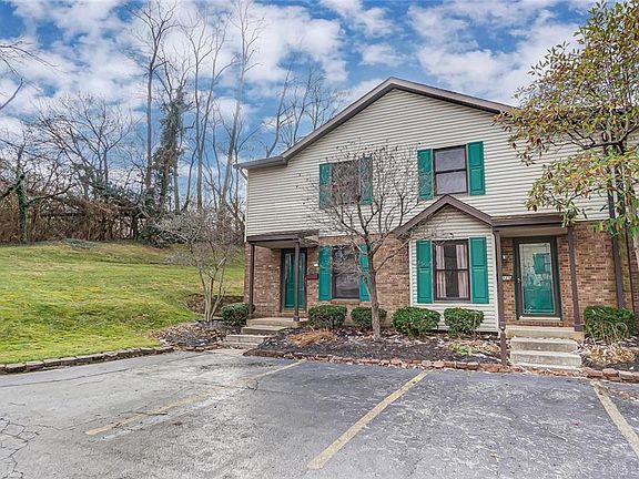 3rd image of 1037 Park Ln