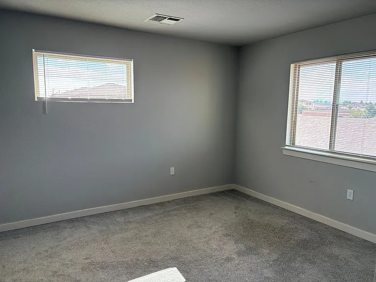 11571 Leonor Duran St — Photo 14