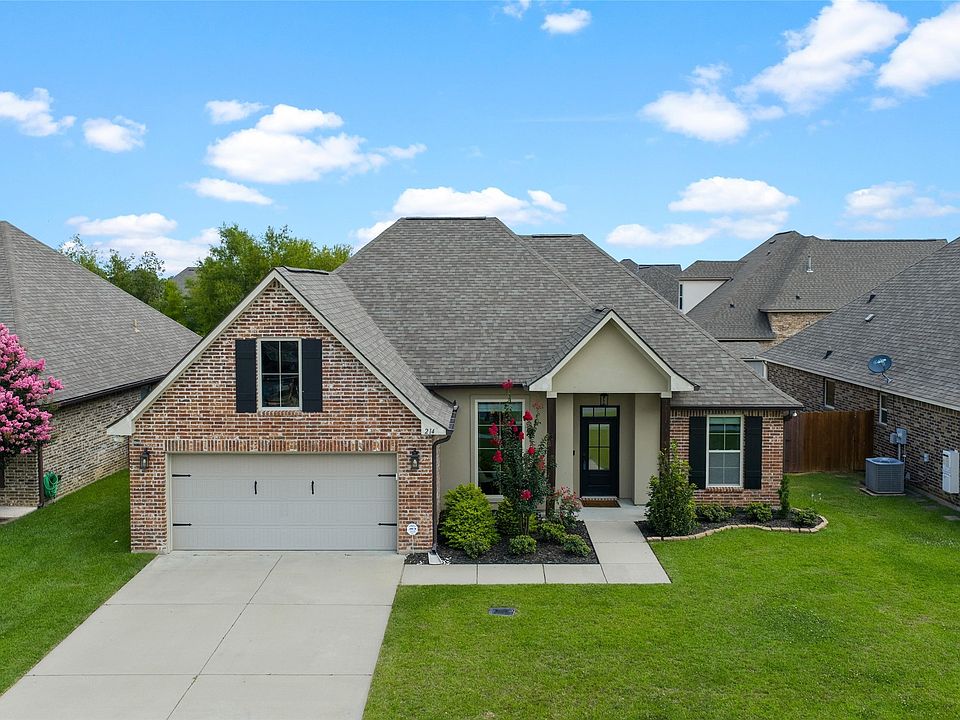 1st image of 214 Apalachee Way