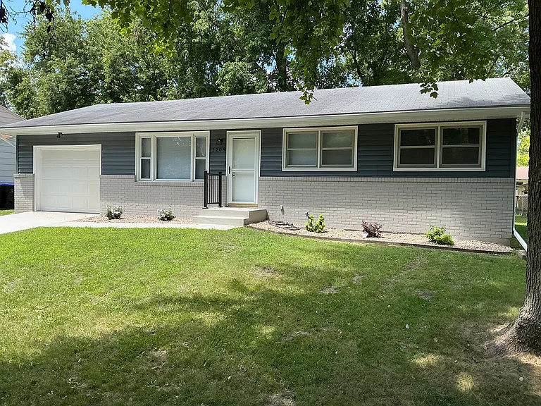 1208 Gettysburg Dr — Photo 2