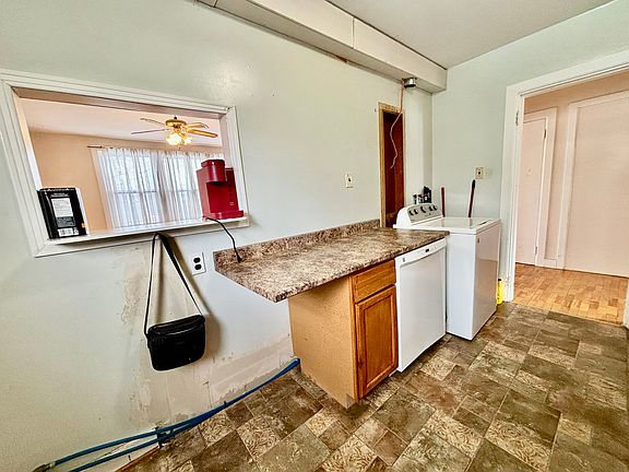 2nd image of 765 Mitchell St #767