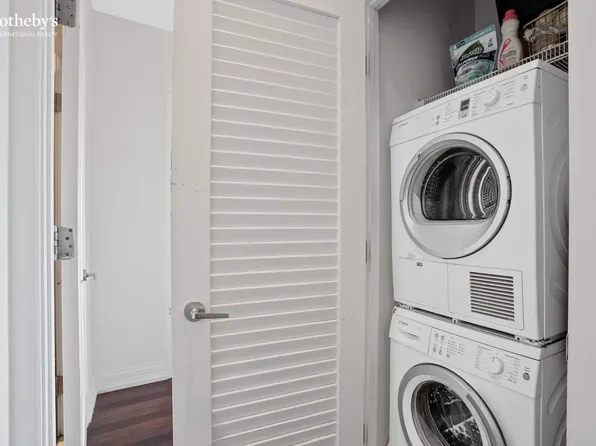 1 Hanson Place image 11 of 22