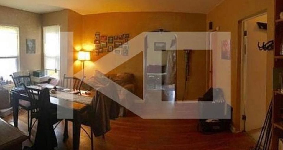 1st image of 39 John St #1
