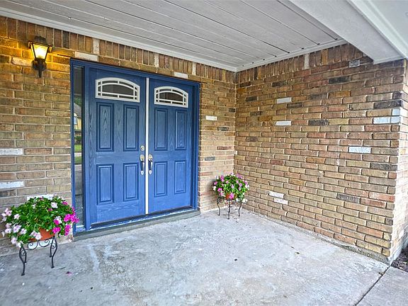 2nd image of 249 Saint Cloud Dr