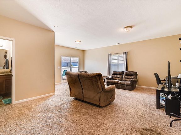 5th image of 3021 43rd Ave