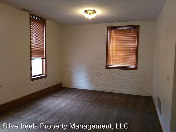 3rd image of 106 Front St #A