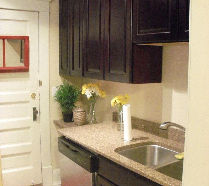 1st image of 2409 Fremont Ave S APT 9