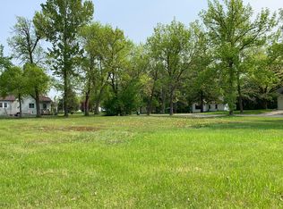 422 Park St, Alexandria, MN 56308