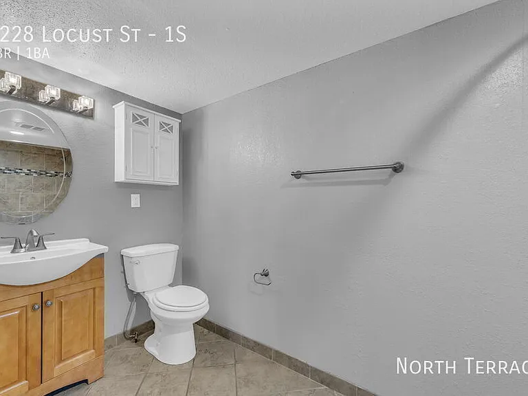 4228 Locust St #1S — Photo 14