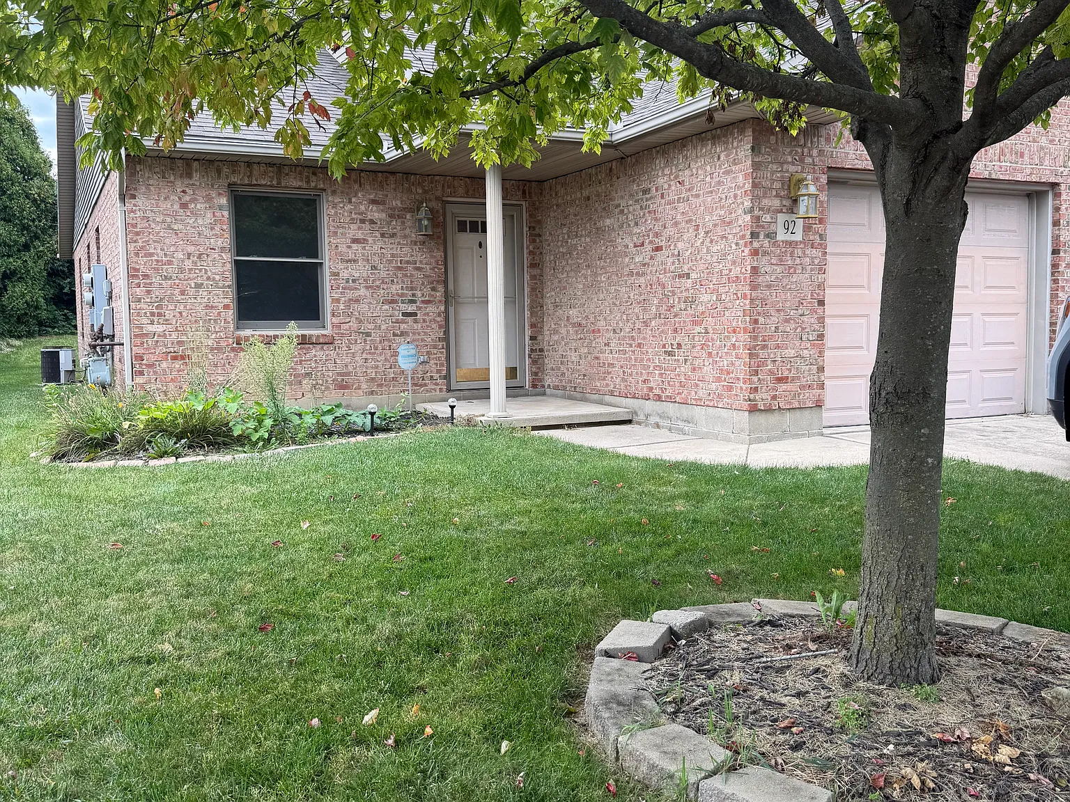 3 bed, 1224 sqft, $1,250 — Photo 1