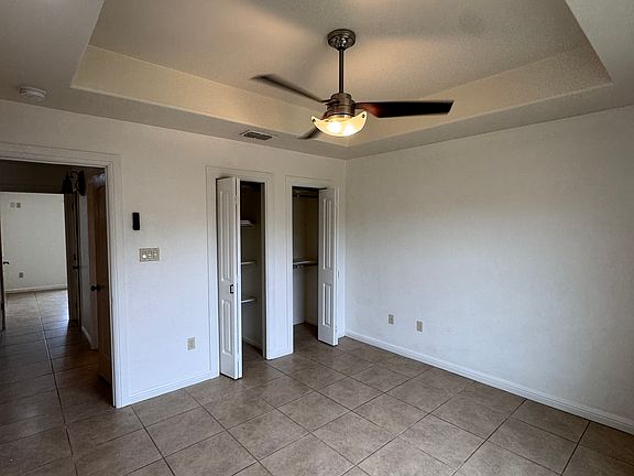 3rd image of 1733 Violet Dr