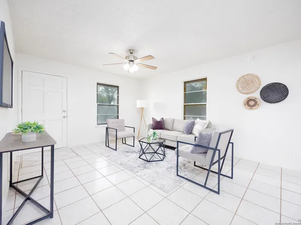 303 Revlon, San Antonio, TX 78227
