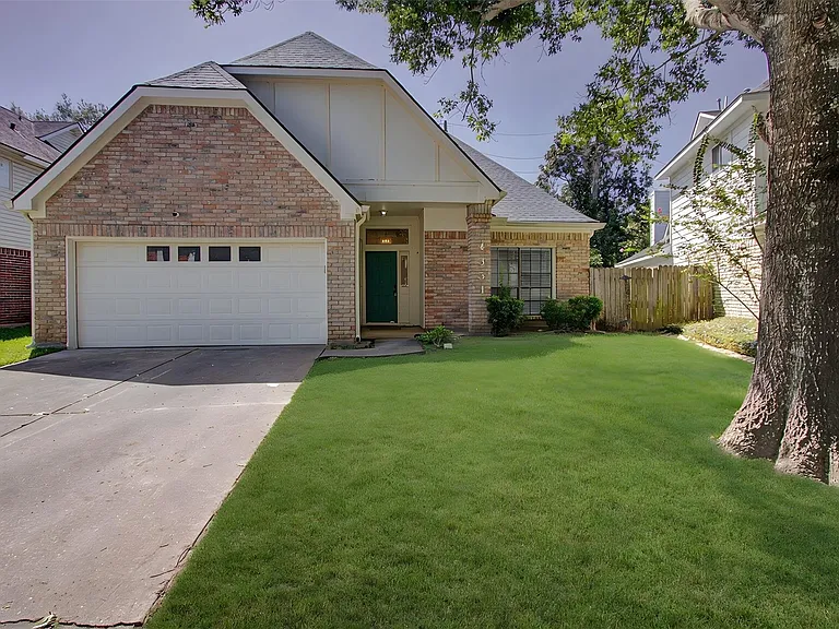 4351 Palmer Plantation Dr — Photo 1