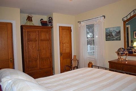 2nd image of 411 Morningside Dr