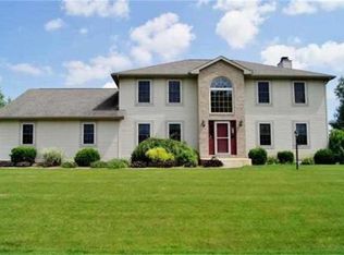 2621 E Muirfield Rd, Winona Lake, IN 46590