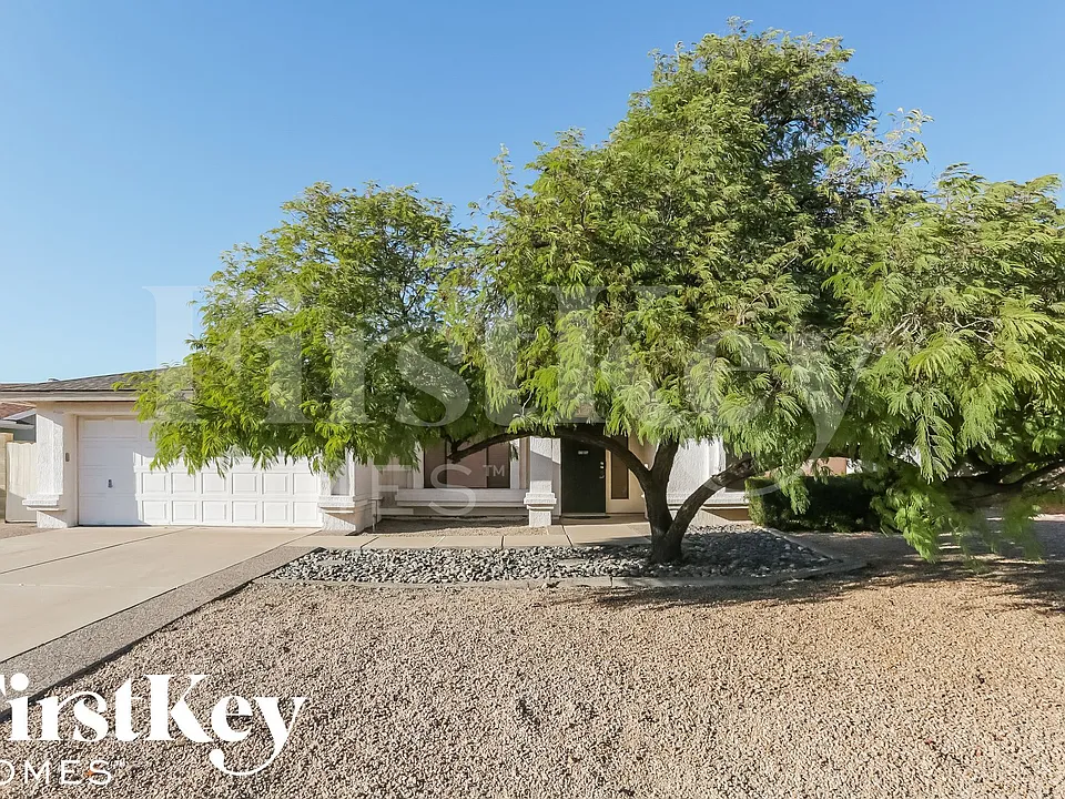 7366 W Jenan Dr