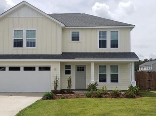 102 Lexington Cir, New Bern, NC 28562
