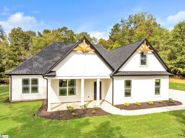 101 E Peninsula Dr, Laurens, SC 29360