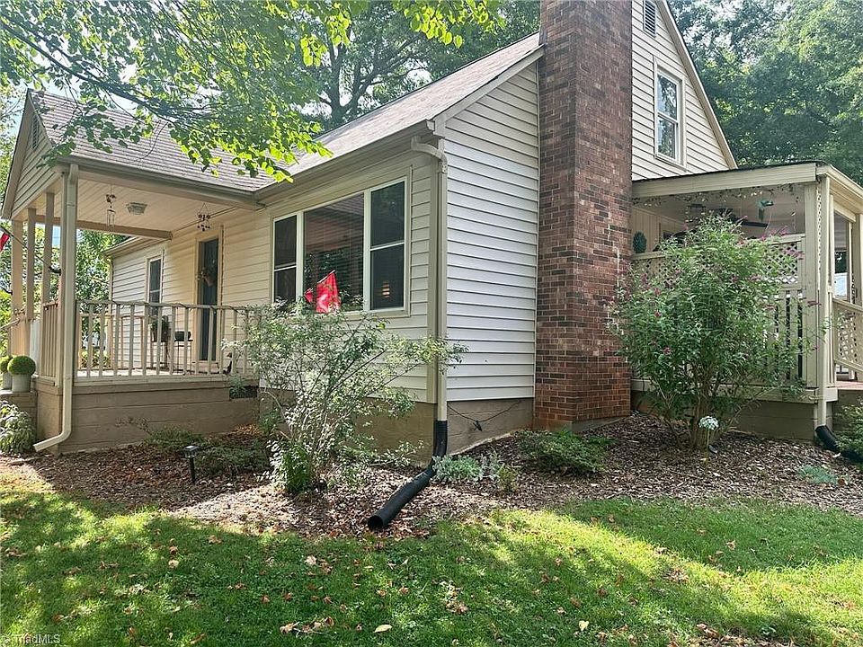 1st image of 2921 Bittersweet Rd