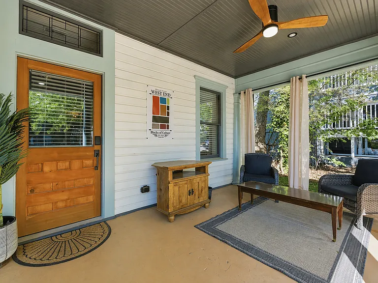 907 Beecher St SW — Photo 13