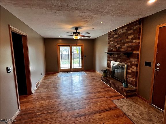 2nd image of 6155 Gareau Dr