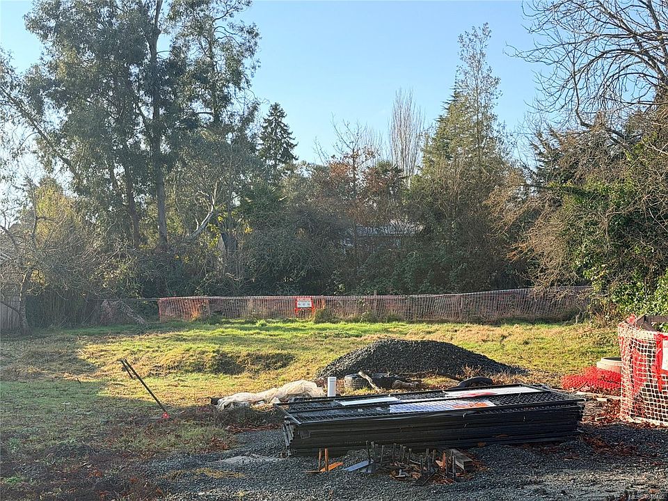 1st image of 881 Jasmine Ave