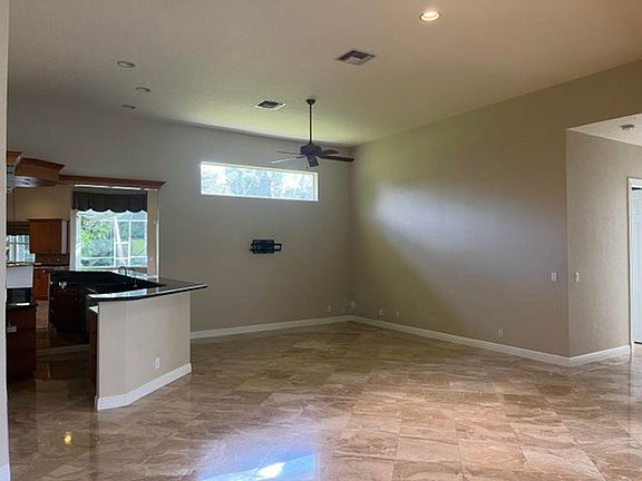 4th image of 7724 NW 47th Dr