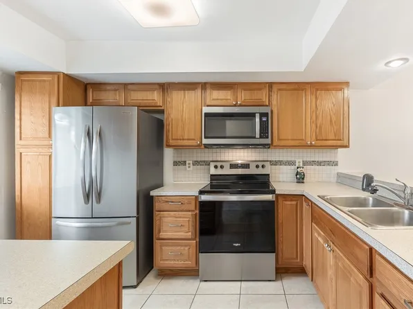 309 Cape Coral Pkwy W APT 206, Cape Coral, FL 33914