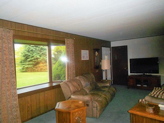 5th image of 1181 Ll Ave