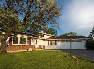 625 S Adams St, Westmont, IL 60559