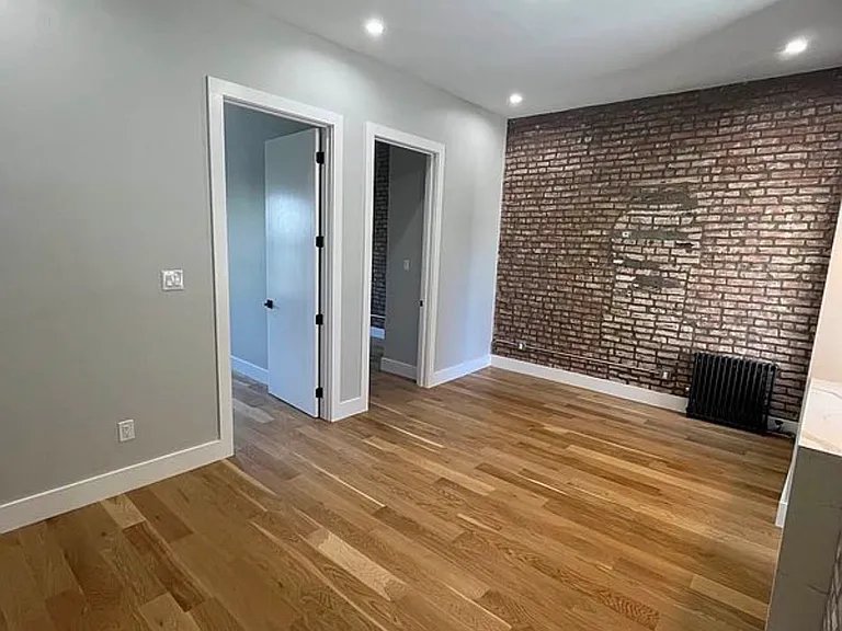 227 Kingsland Ave #12A — Photo 7