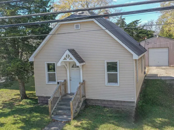 306 S Schricker Ave, North Judson, IN 46366