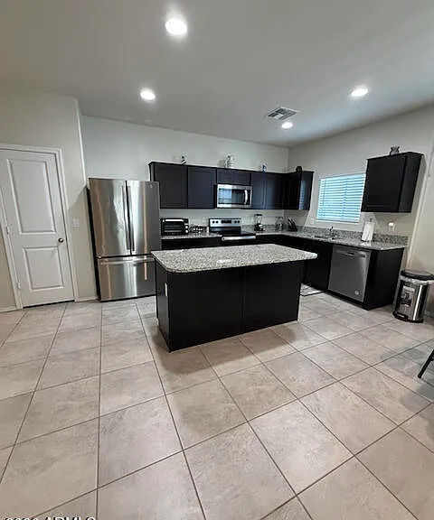 35 N 187th Dr — Photo 2