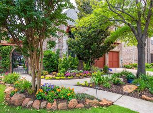 33 Glistening Pond Dr, Frisco, TX 75034