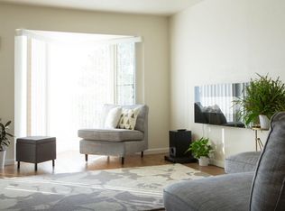 154 Oxford Ln APT 1, San Bruno, CA 94066