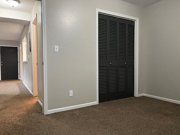 5th image of 431-433-435 N Bluegrass Dr #431-11