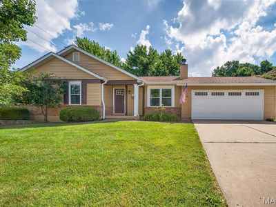 2501 McClay Gardens Dr, Saint Peters, MO, 63376