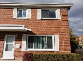 1154 N Boxwood Dr, Mount Prospect, IL