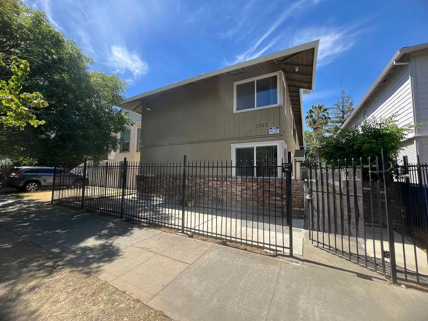 3222 2nd Ave. — Photo 3