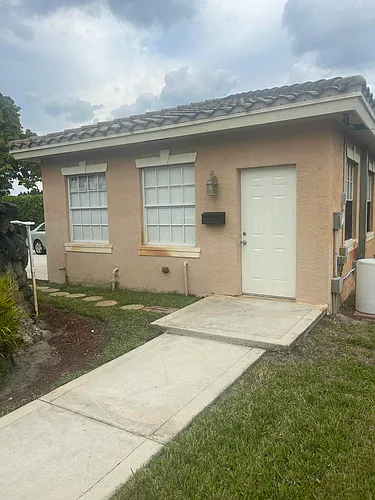 1462 40th St #BACK Photo 1 1462 40th St #BACK Photo 1