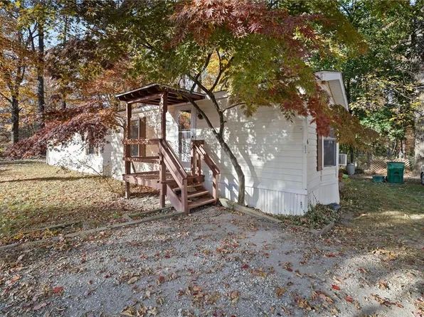 6 Fords Lane N, Poughquag, NY 12570