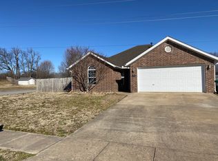 770 Dogwood St, Centerton, AR 72719