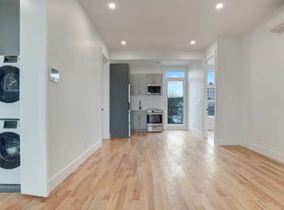 285 Graham Ave #1B, Brooklyn, NY 11211