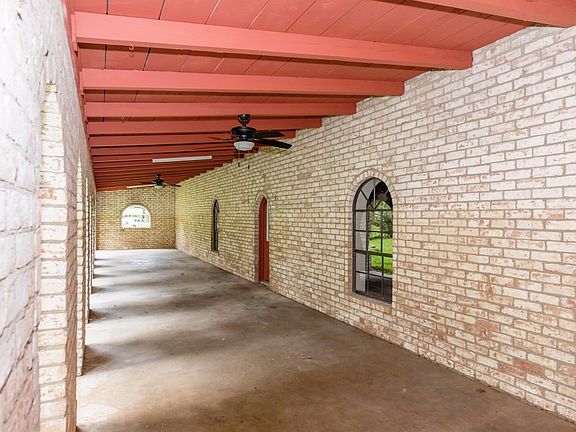 4th image of 21105 Vincent Acres Cir