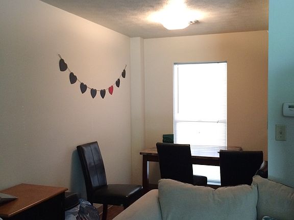 3rd image of 1123 W Wayne St APT 123